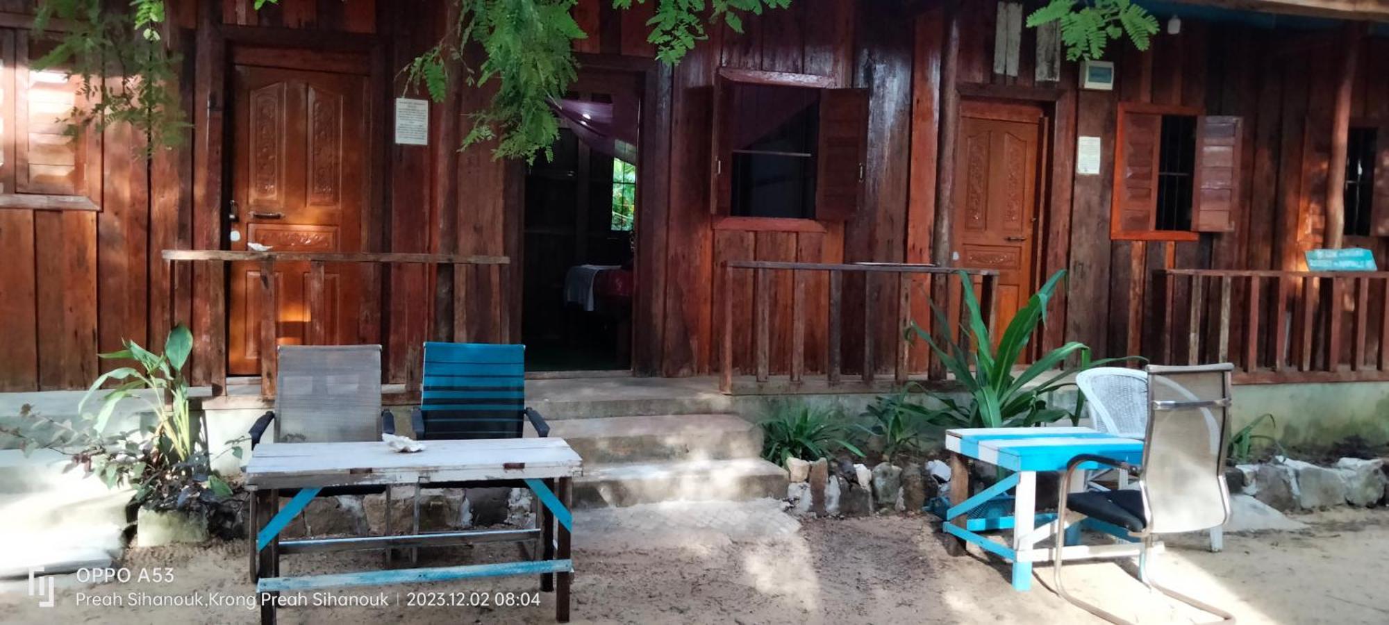 Sok Mean Bungalows Koh Rong Samlon Værelse billede